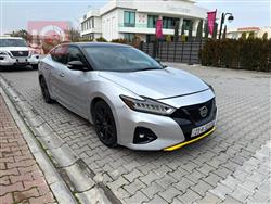 نيسان ماكسيما